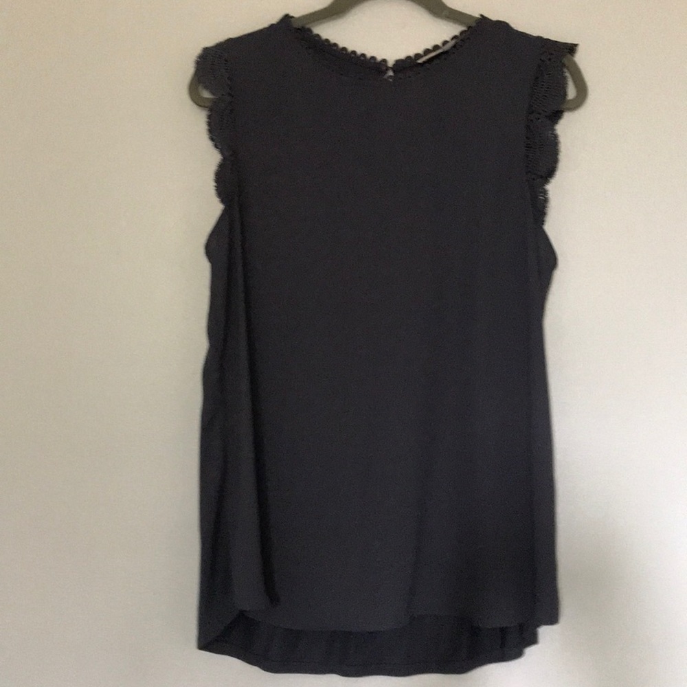 Loft Scallop sleeve grey blouse